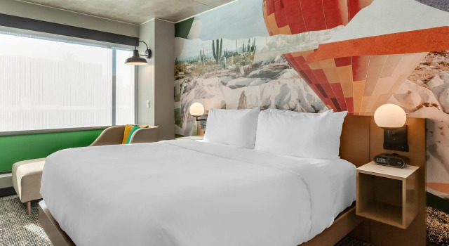 Двухместный номер Standard Cambria Downtown Phoenix Convention & Airport Hotel