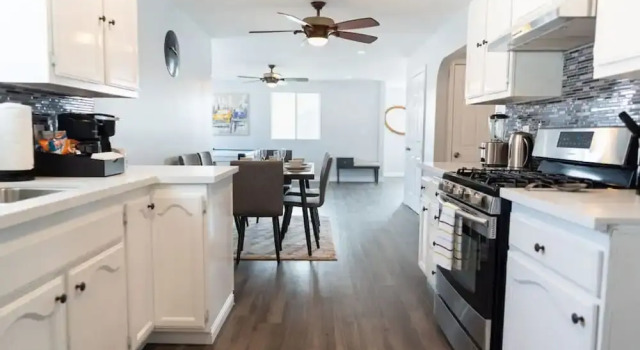 Коттедж Large 4-bedroom House With AIR Hockey Table Close TO Disneyland IN Orange County p41
