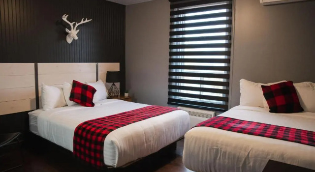 Четырёхместный номер Standard Auberge Beausejour