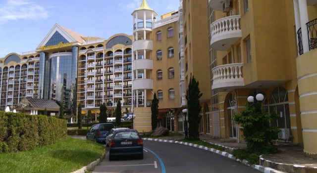 Victoria Residence, Забронировать Отель Отели Солнечного берега с парковкой, рядом с Танцевальный клуб Den Glade Viking, Парковка