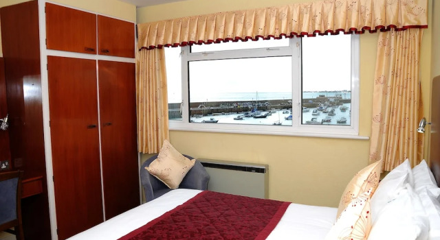 Номер Superior Dolphin Hotel