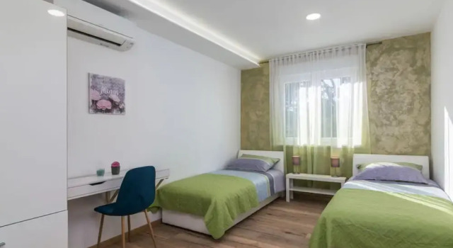 Villa Gloria Comfortable Holiday Residence