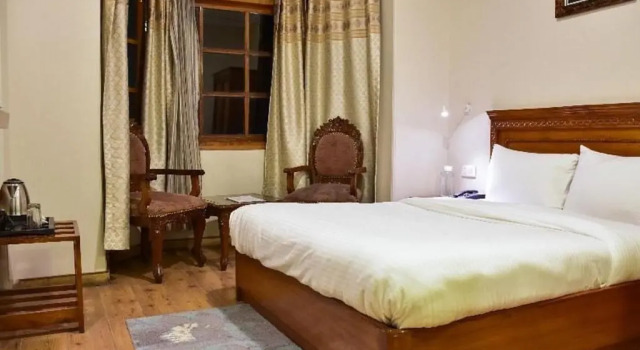 Номер Deluxe Wingait Inn - Hotel Near The Mall Road