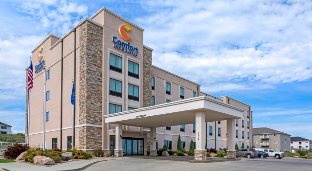Comfort Inn & Suites Mandan - Bismarck, Buchen Sie Hotel Mandan North Dakota
