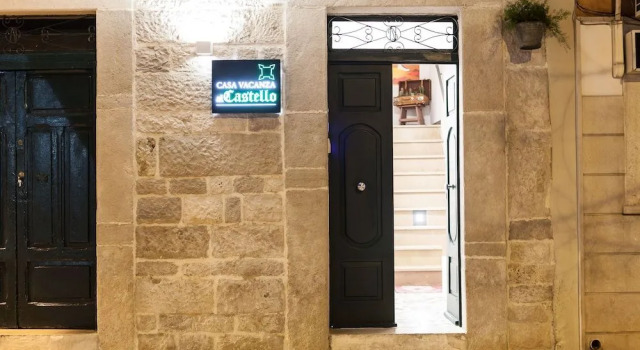 Casa Vacanza al Castello, Book Hotel Hotels in Barletta with Breakfast, Breakfasts