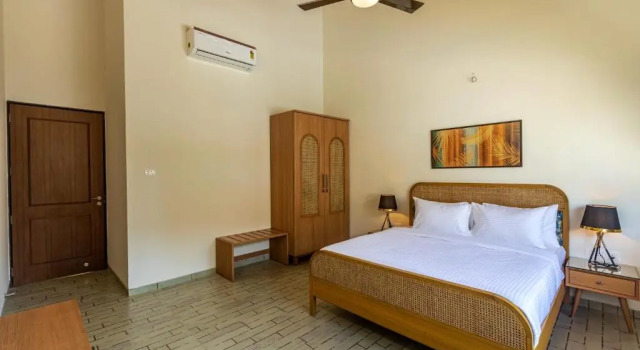 SaffronStays Mariposa by the River Montana, Karjat, Varaa Hotelli Hotellit New Delhi uima-altaalla, Uima-allas