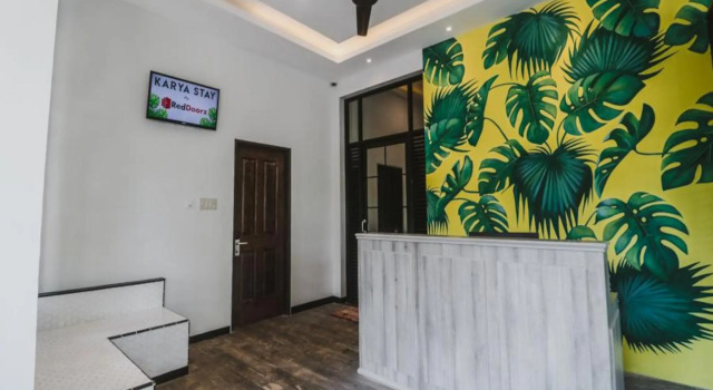 RedDoorz Plus near Mall Slipi Jaya