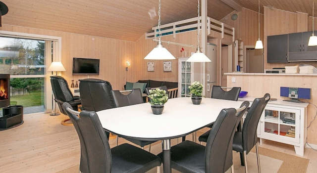 Luxurious Holiday Home in Hals Jutland With Whirlpool
