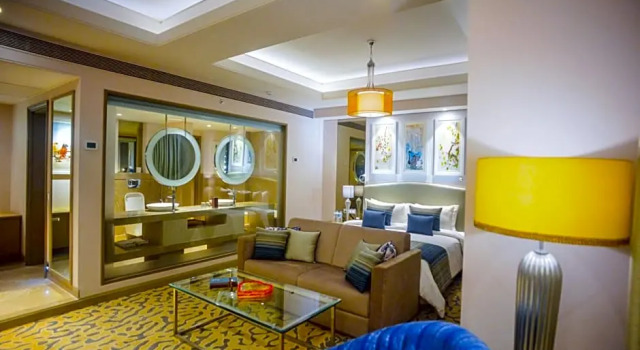 Люкс Efcee Sarovar Premiere Bhavnagar
