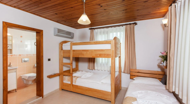 Aida Hotel
