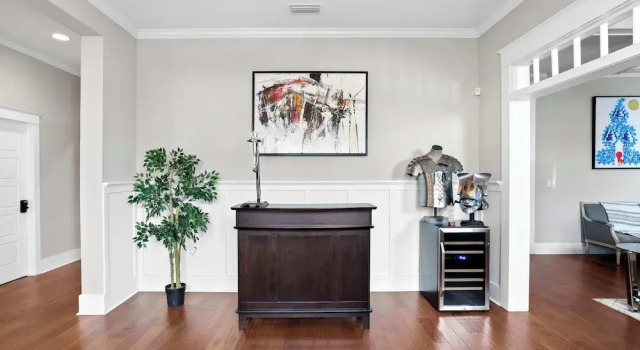 Sunset Bungalow With Hot Tub - 6ppl, Rezerwuj Dom wakacyjny Hotele w Tampa z parkingiem, Parking