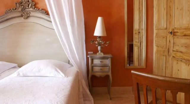 Двухместный номер Superior с видом на сад Le Domaine des Grès Luberon - Hôtel - Restaurants