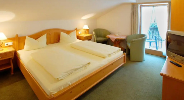 Двухместный номер Standard с балконом Hotel - Gasthof Gebirgshäusl