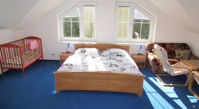 Villa with pool and sauna at Prague, Reserva ahora Villa Hvězdonice Bohemia Central