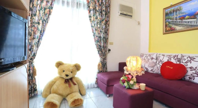 Flower Bird House B&B, Prenota Bed & breakfast Hotel a Jiaosi con parcheggio, Parcheggio