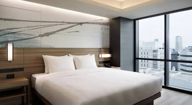 Двухместный люкс Mighty Oak Отель Courtyard Osaka Honmachi by Marriott