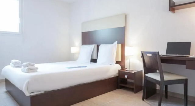 Апартаменты Superior c 1 комнатой Comfort Aparthotel Six-Fours