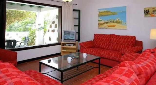 Villa - 2 Bedrooms with Pool and WiFi - 106084, Забронировать Вилла Отели Ланцароте 3 звезды, 3*