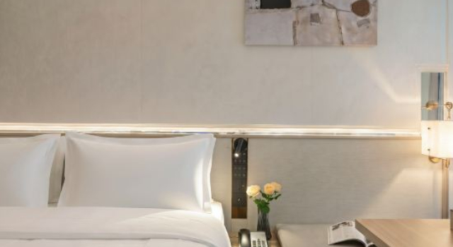 Люкс с видом на реку Holiday River View Hotel,Hongya Cave,Jiefangbei,Chongqing