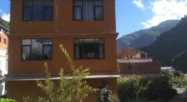Wenchuan Yangbamei Homestay, Varaa Hotelli Hotellit Sichuan pysäköinnillä, Pysäköinti
