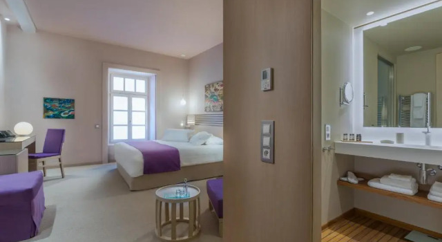 Двухместный номер Deluxe with city side Hydrama Grand Hotel