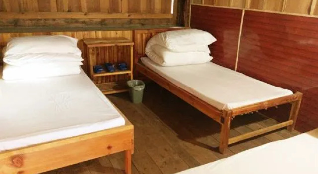 Кровать в общем номере (мужской номер) Ancient Luke Hostel