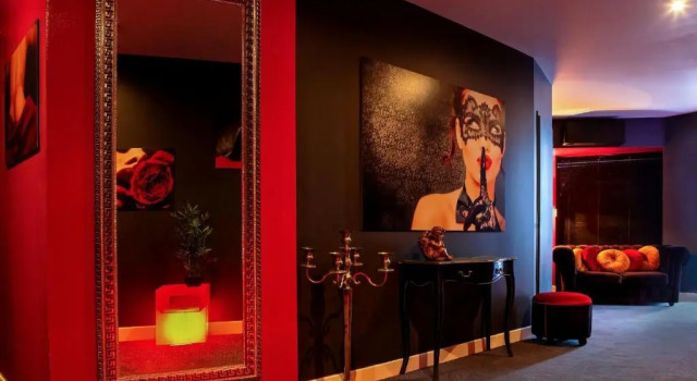 Love Hotel Toulouse : Suite Playroom, Buchen Sie Hotel Toulouse Haute-Garonne