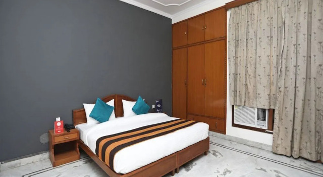 OYO 14408 Corple Stays