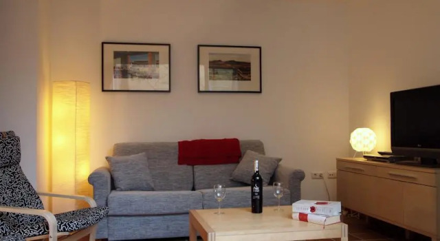 Apartamentos Casa la Glicinia, Забронировать Апартаменты/квартира Гранада Granada Province, рядом с Музей народных традиций и искусств Los Tiros de Granada