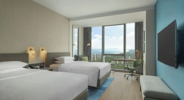 Четырёхместный номер Standard с видом на море Four Points by Sheraton Yantai