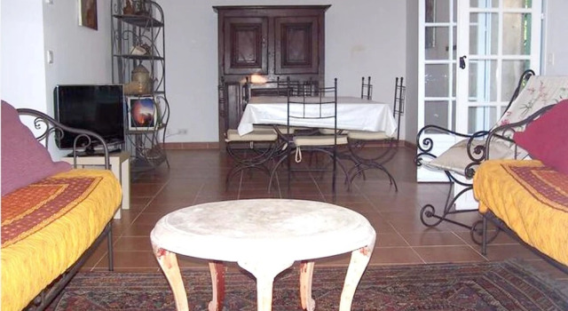 House With 2 Bedrooms in Apt, With Wonderful Mountain View, Private Po