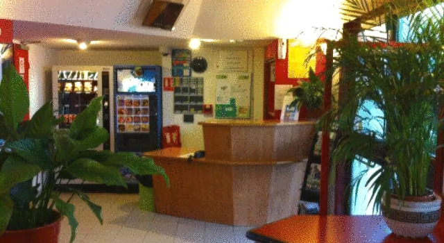 Lemon Hotel Tarascon