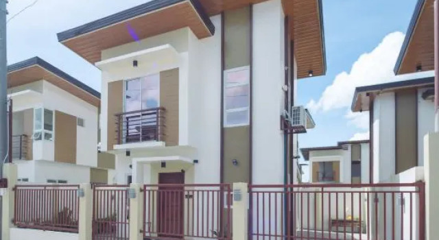 2BR Holiday Home in Dauis Panglao with Pool & Netflix