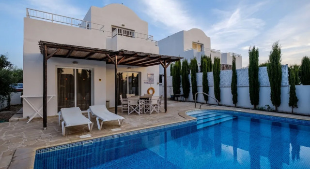 Вилла с 3 комнатами с балконом и с видом на сад Thalassines Villas