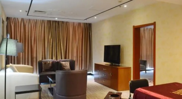 Люкс Business Shijiazhuang Guanhe International Hotel