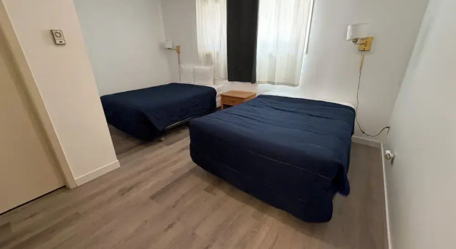 Четырёхместный номер Economy Lake-Vu Motel