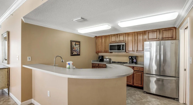 Номер Standard с балконом и с видом на океан Corner Unit Right on the Sand, 2 Lagoon-style Pools, Spectacular Views