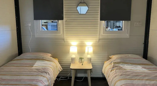 StayLets Village & Caboose Town - CF23, Забронировать Отель Отели Англии с завтраком, Завтраки