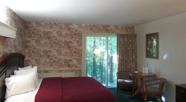 Номер Standard Publick House Historic Inn and Country Motor Lodge