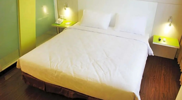 Двухместный номер Superior Everbright Ambon Hotel