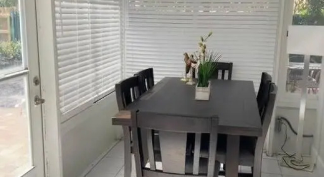 Luxurious 4-Bdrm House near Beach & Wilton Manors, Забронировать Отель Отели Форт-Лодердейл с парковкой, Парковка