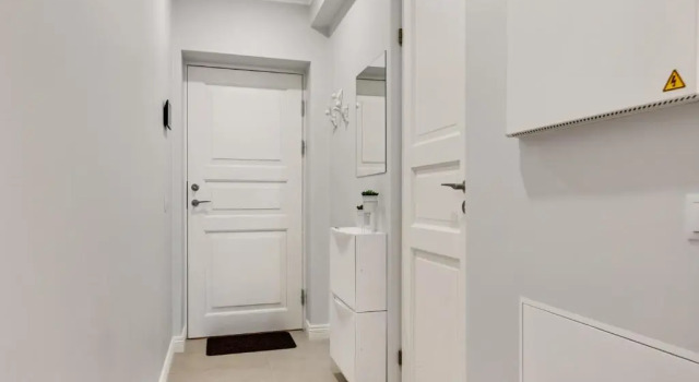 Апартаменты New 1BR in superb location. Free parking & WIFI