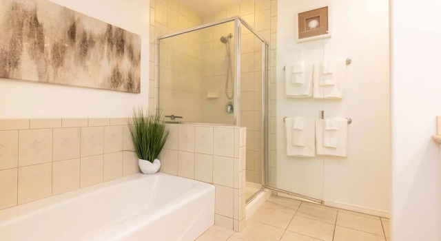 Апартаменты Stylish Villa with Pool Access