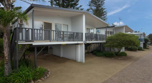Номер Standard с балконом Tuross Beach Cabins & Campsites