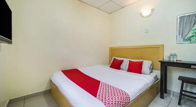 Номер Deluxe OYO 301 River Inn Hotel