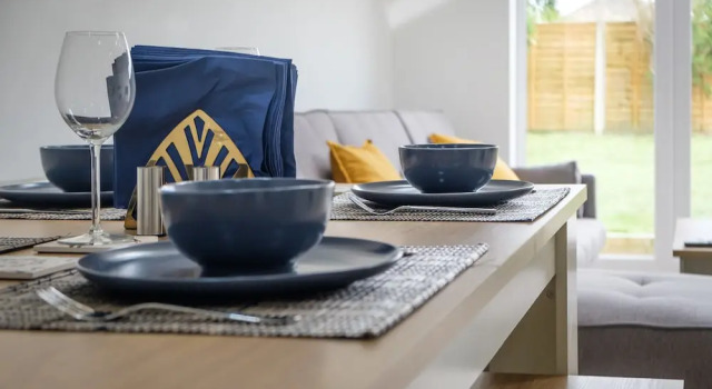 Luxury, Private, Wirral Bungalow, Забронировать Отель Отели Англии с завтраком, Завтраки