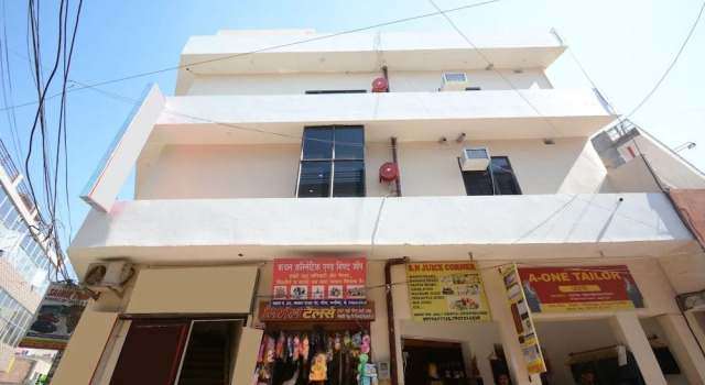 OYO 30743 Hotel Himalayan