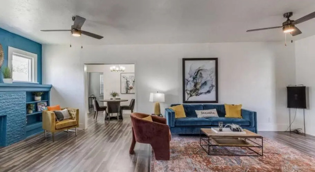 Uptown OKC HOT TUB Home w Peloton, Buchen Sie Ferienhaus Villen in Oklahoma, Villa