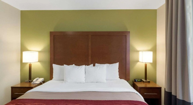 Двухместный люкс Comfort Inn & Suites Fayetteville-University Area