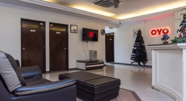 Golden Horse Hotel by OYO Rooms, Varaa Hotelli Hotellit Johor pysäköinnillä, Pysäköinti